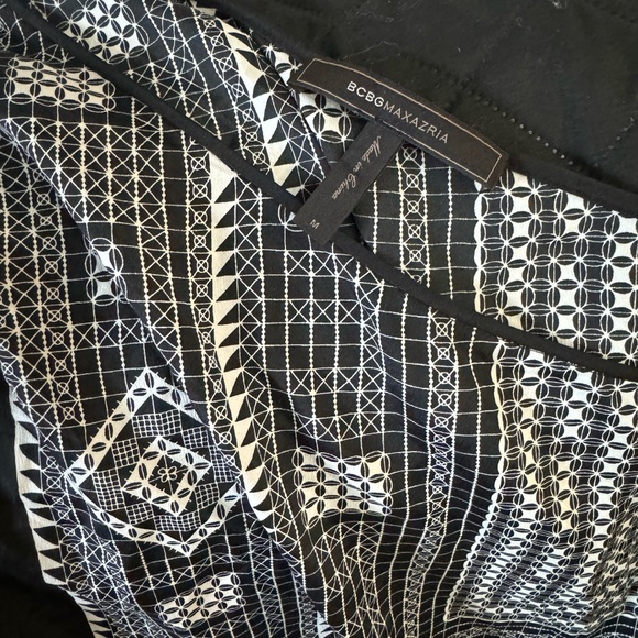 Bcbg gorgeous 2 piece set . - Picture 4 of 5